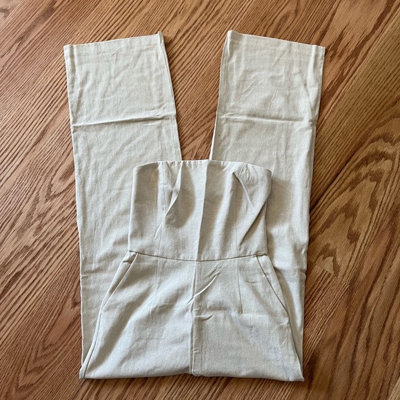 Meshki linen jumpsuit - Picture 2 of 10